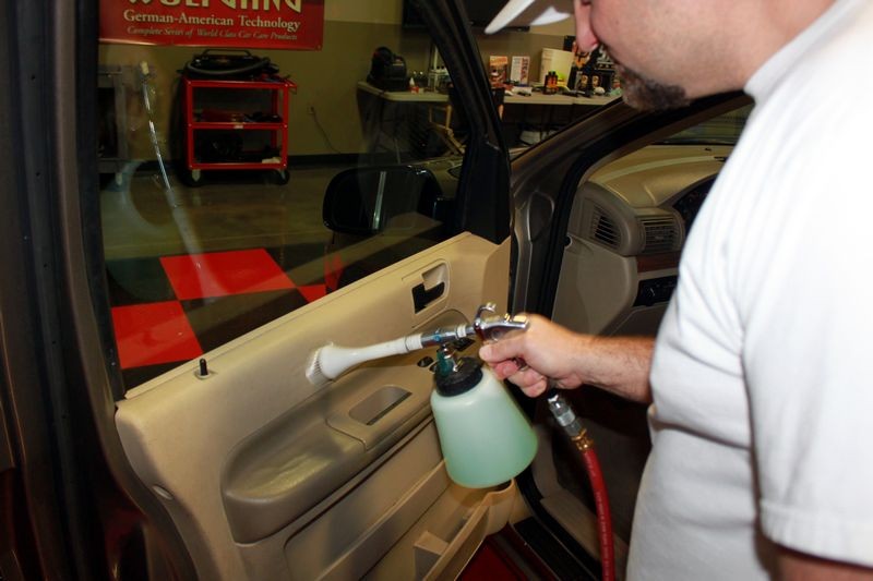 Interior Car Detailing at Autogeek's Detailing Boot Camp Classes