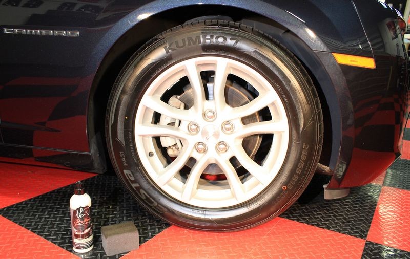 Jay Leno&s Garage Tire Shine JLGJLGTSG