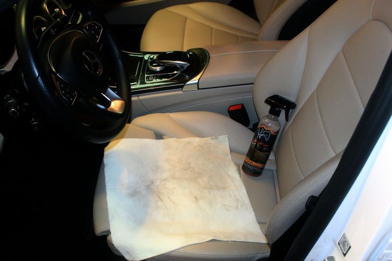 Jay Leno's Garage Leather Conditioner Wipes (30 Count) - Protect