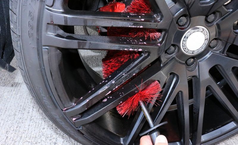 ProElite Wheel and Rim Cleaning Brush Review - The Track Ahead