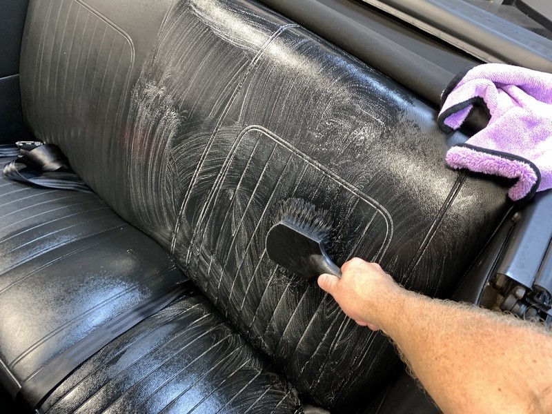 How to use 303 Aerospace Protectant to Restore Vinyl Seats by Mike