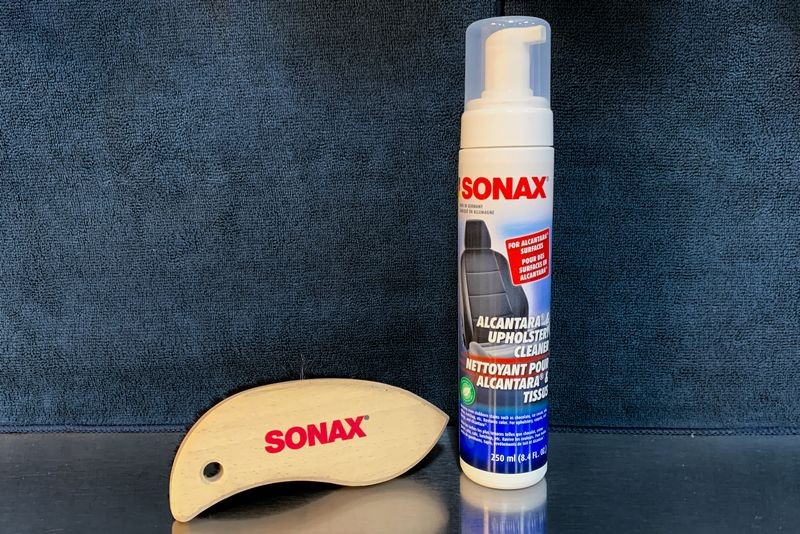 Sonax Upholstery & Alcantara Cleaner (250 ml)