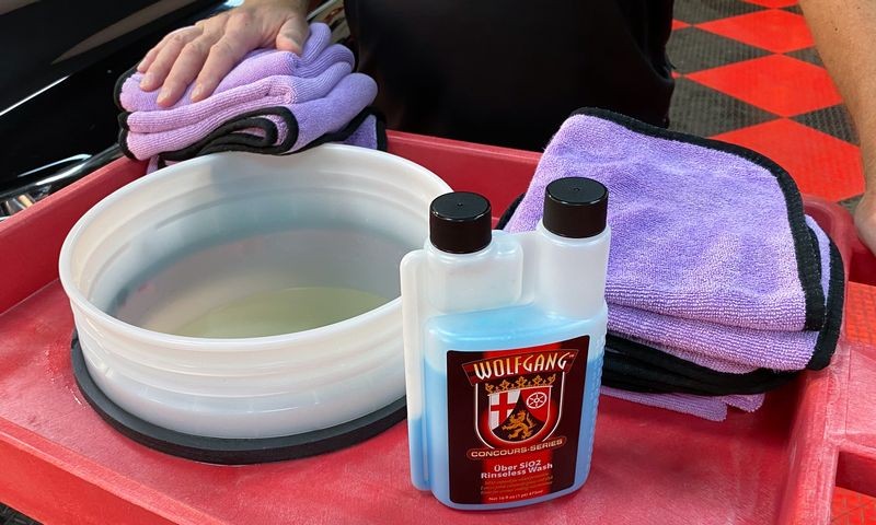 Wolfgang Uber SiO2 Rinseless Wash Review & How-To by Mike Phillips