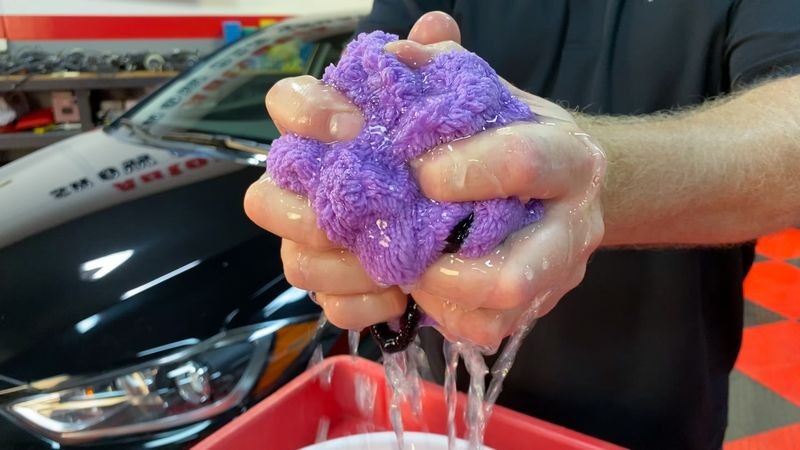 Wolfgang Uber SiO2 Rinseless Wash Review & How-To by Mike Phillips