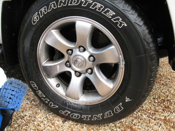 3-in-1 Wheel-Tire-Mat Cleaner, 25 Ounces - Griot's Garage