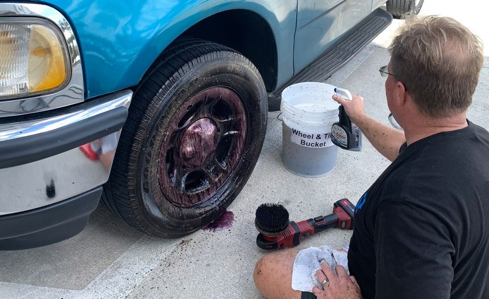 Cleaning wheels is easier while sitting!