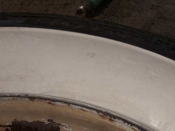 How To Make Your White Wall Look Like New - Cleaning Grease Off White Wall Tires